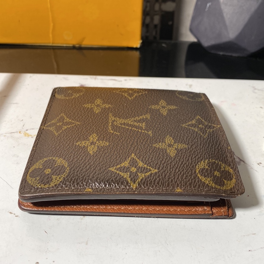 Authentic Louis Vuitton Monogram Bifold Marco Wallet - Picture 11 of 13